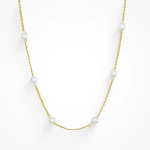 Dainty vs. Statement Jewelry: What’s Your Style?